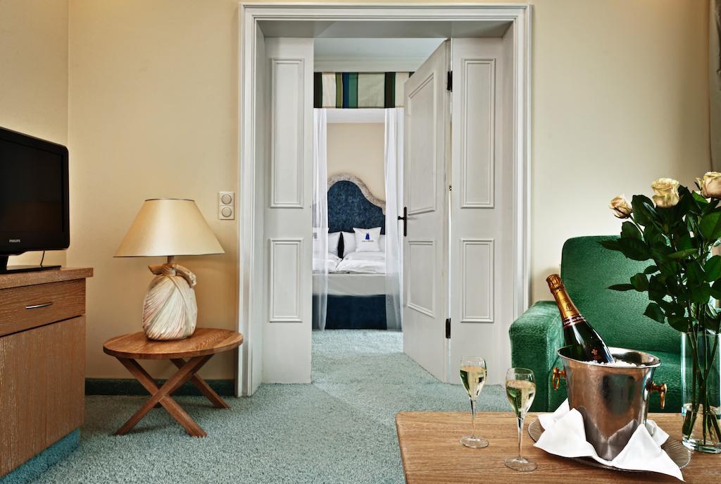 Hotel Maximilian Bad Griesbach  Bagian luar foto